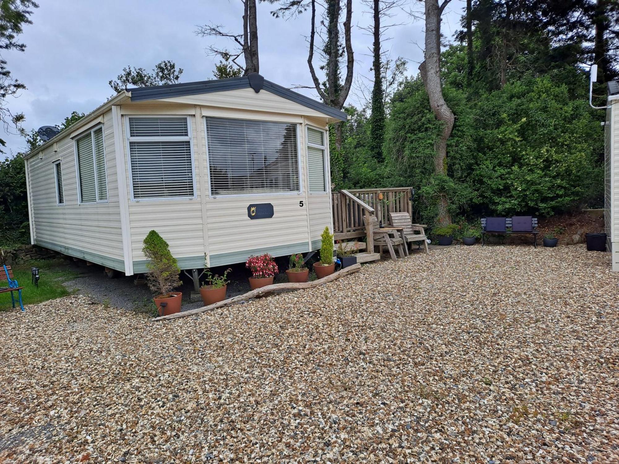 Amroth Bay Holiday Caravan Llanteg Exterior photo