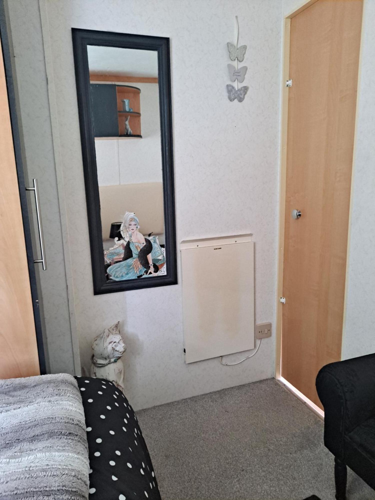 Amroth Bay Holiday Caravan Llanteg Exterior photo
